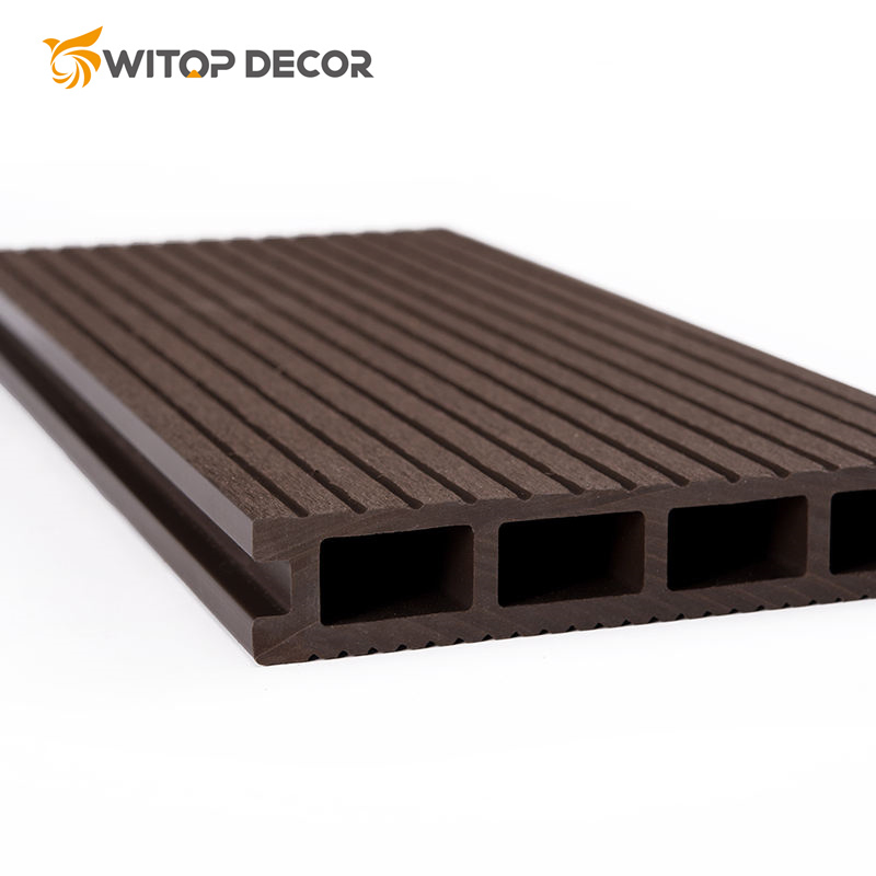 Low Maintenance and Waterproof WPC Terrasse Capped Composite Decking