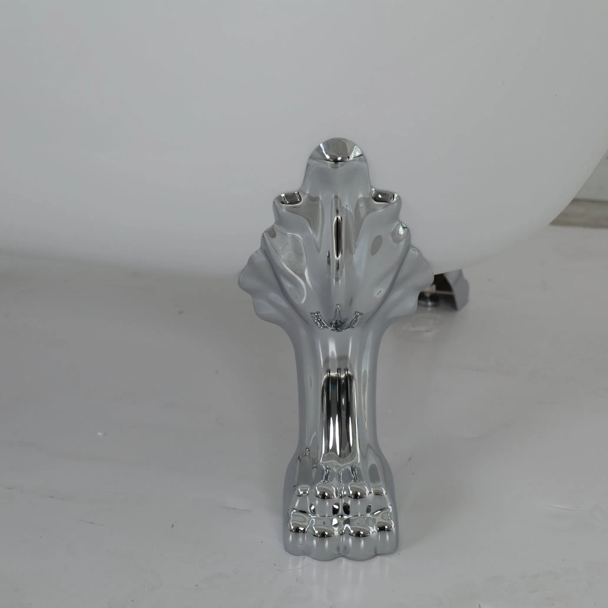 Freestanding Bathtub with Zinc Foot