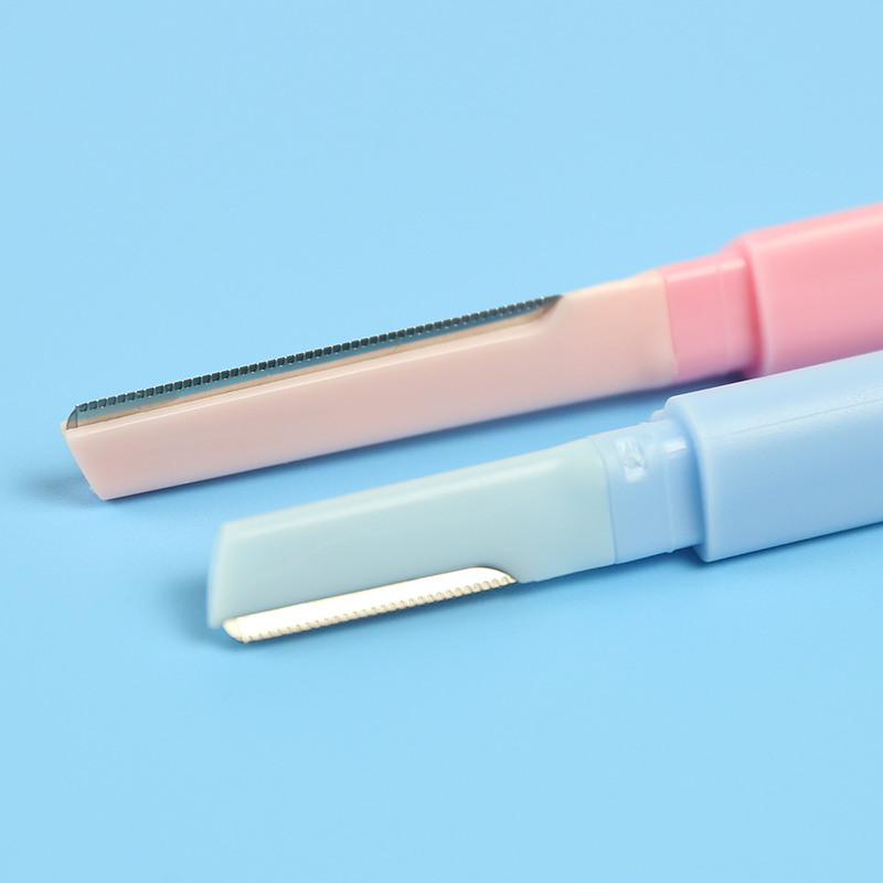 Precision Eyebrow Trimmer and Razor for Perfect Grooming