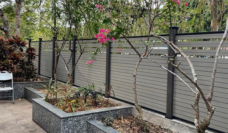 High Quality Decorative Modern Outdoor Yard Horizontal Privacy Composite WPC Picket Fence