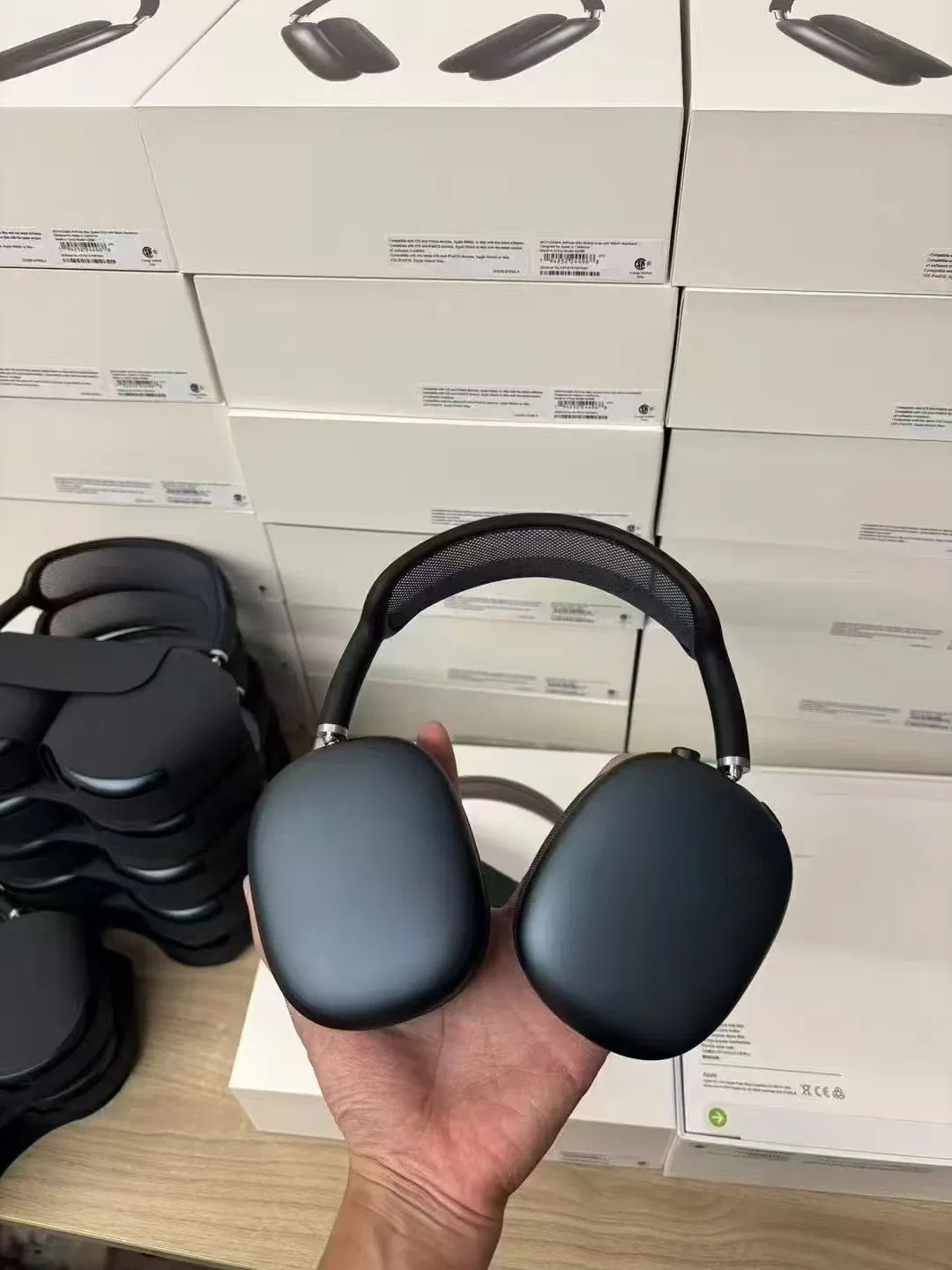 Беспроводная Bluetooth-гарнитура с шумоподавлением