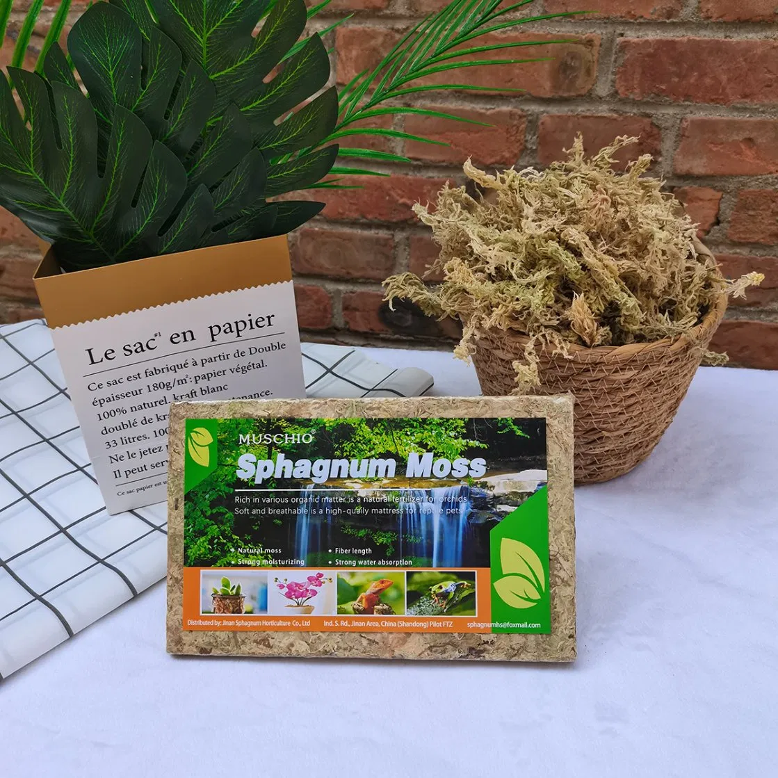 OEM Packing Sphagnum Moss for Potted Flowers Cultivation as Gardening Materials and Seedling Culture Medium 1500g/Bag