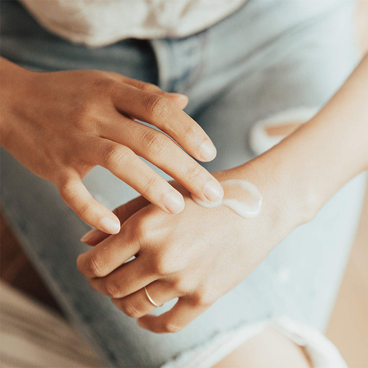 Private Label Anti Aging Women Hand Cream Rough Dull Dry Repairing Skin Care Goat Milk Hand Cream Lotion