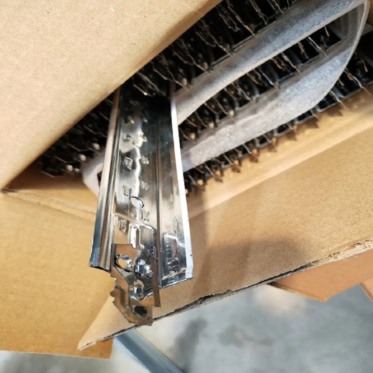 Ceiling T26 T Bar Ceiling Grid Main Tee Cross Tee Wall Angle