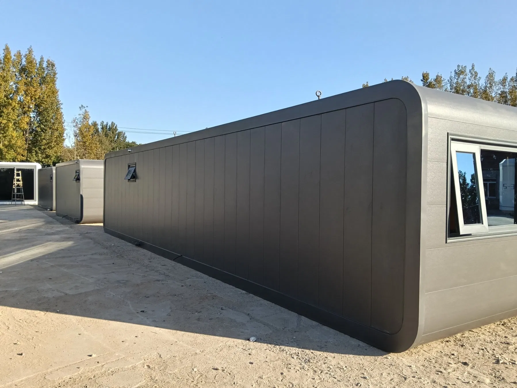 High Quality Factory Outside Multi-Functional Aluminum Sheet Apple House Prefabricated Container House