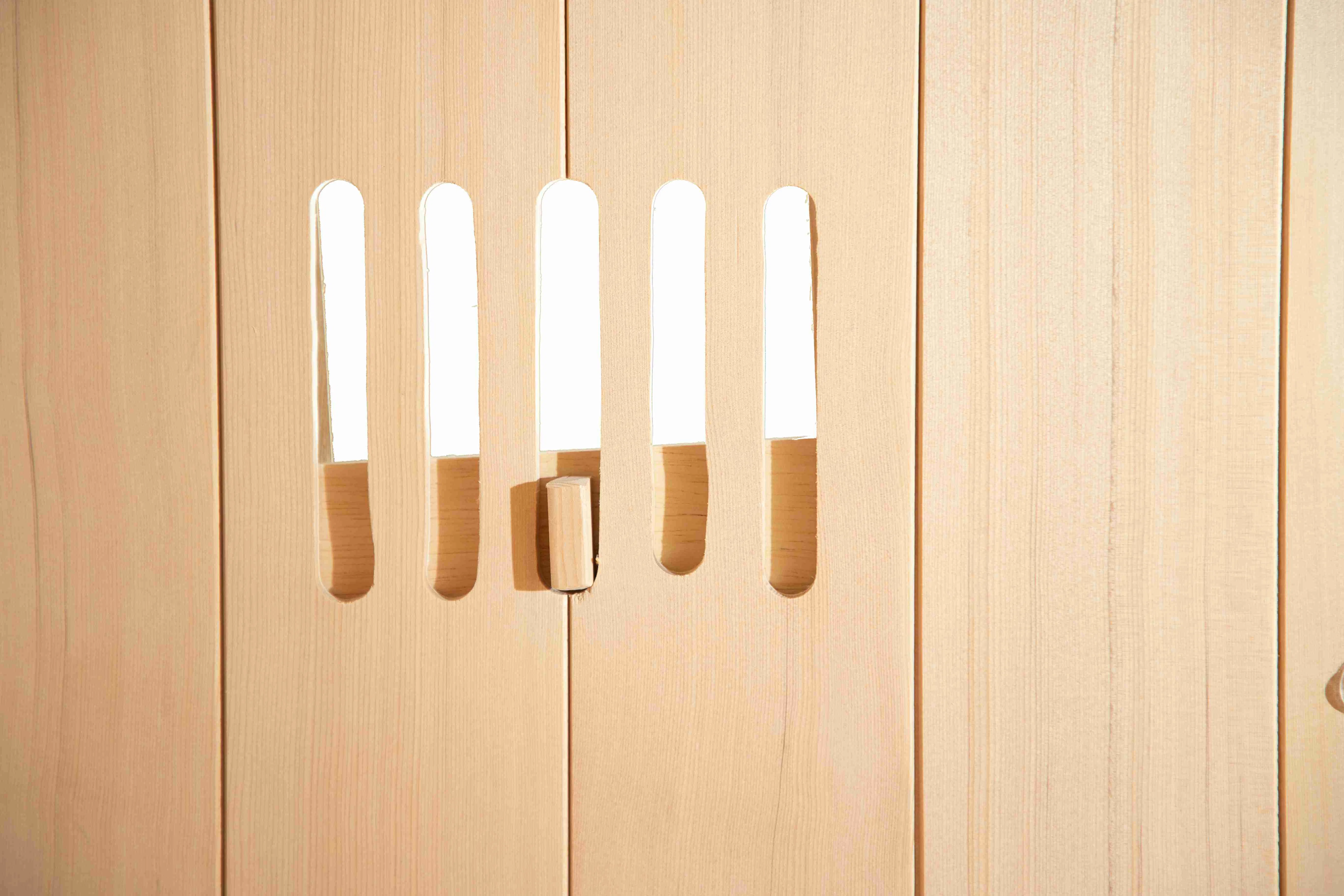 Инфракрасная сауна из массива дерева на 2-3 человек