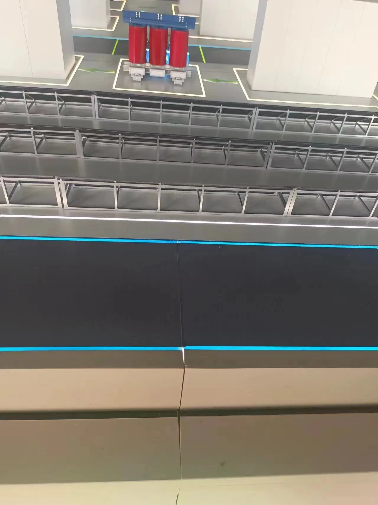 Production of Scaled Models for Industrial Equipment and Customization of Building Models