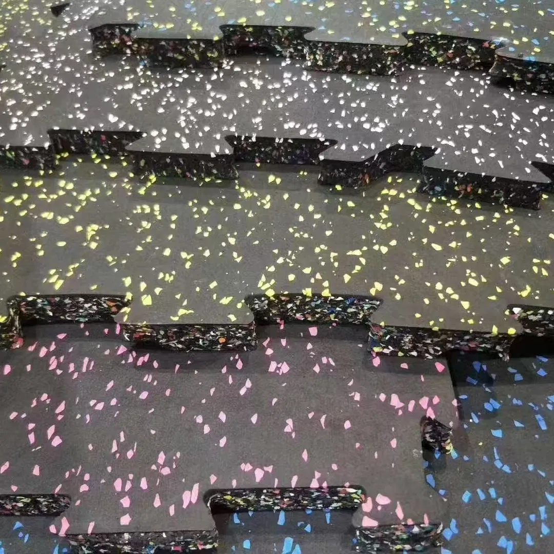 EPDM Gray Rubber Flooring 50cm*50cm Interlocking Tiles 1.5mm-5mm Gym Mat Indoor Fitness Area Playgrounds