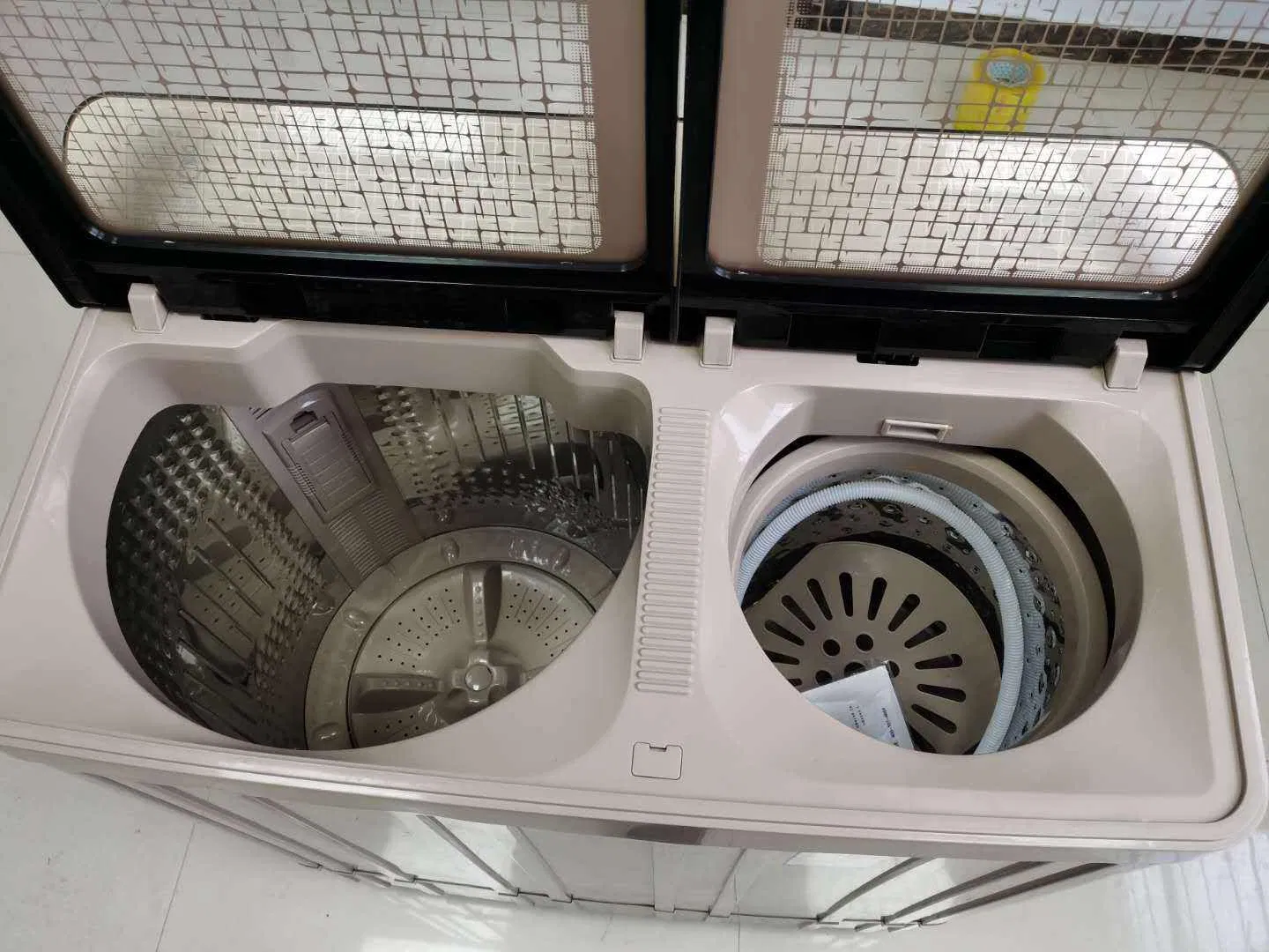 Versatile Twin Tub Washing Machine: Dual Water Inlets, up-Drain Pump Option