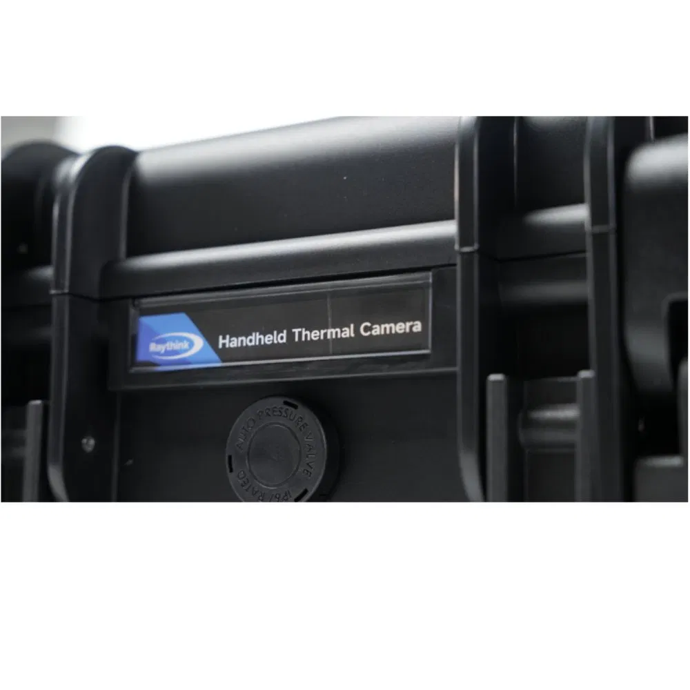 High-Resolution 384X288 12μ M Detector 35mk Netd Manual Focus IP54 Handheld Thermal Camera