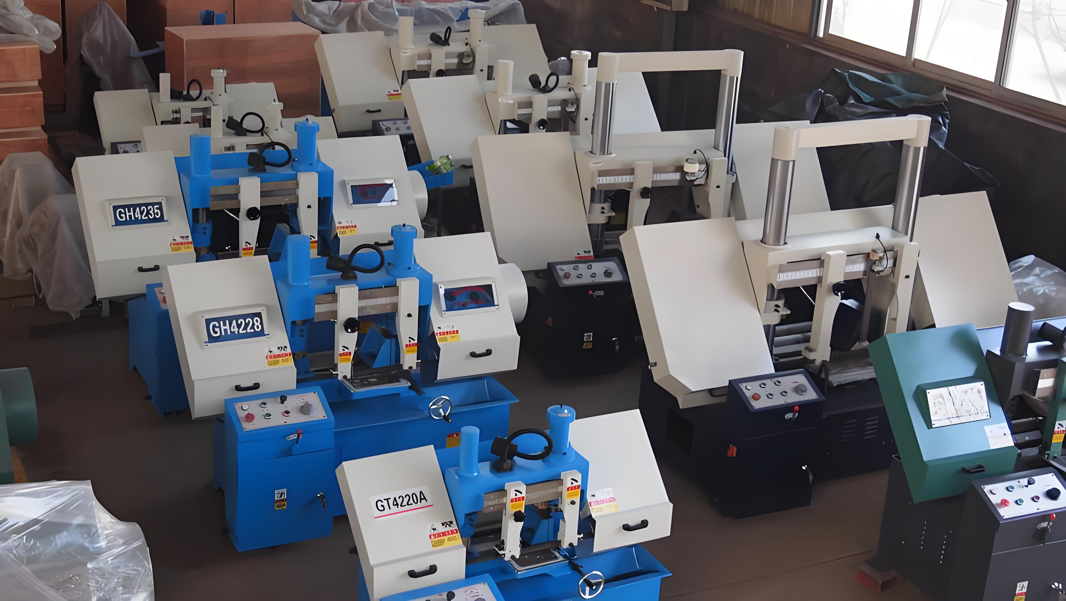 Ленточная пила по металлу горизонтальная GH4220