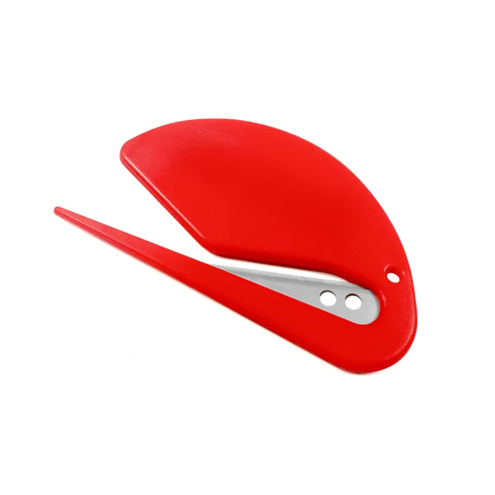 Резак для малярной пленки и бумаги со встроенным магнитом