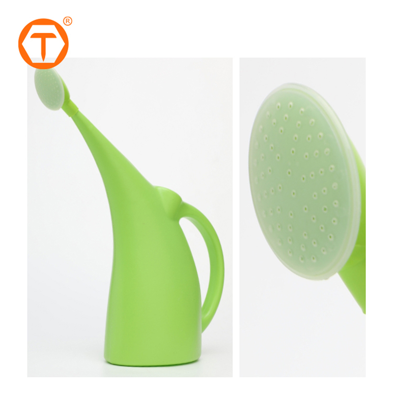 Gardening Great Gift 2L 3L Long Neck Spout PP Plastic Water Can with Sprinkler Head for Easy Watering