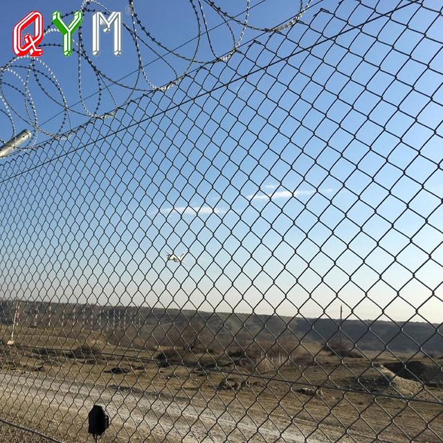 Y Post Welded Mesh Airport Fence Security Prison Wire Mesh Fence with Razor Barbed Wire