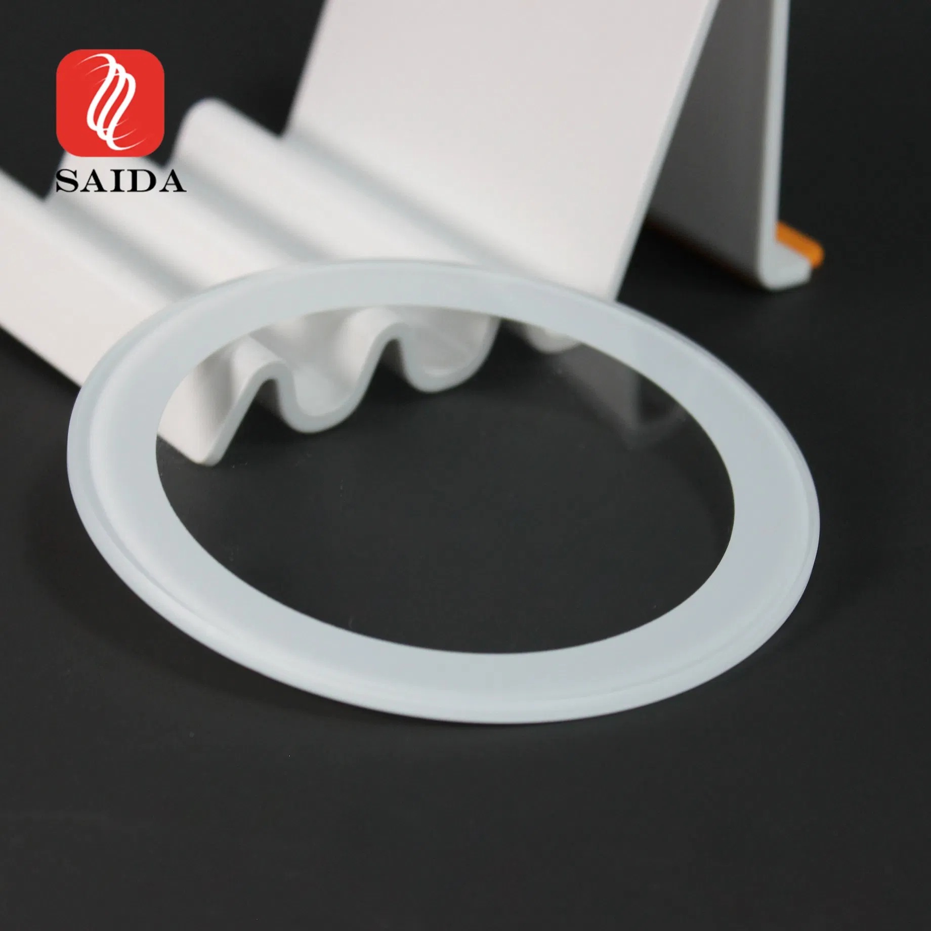 Закаленное стекло 8мм с фрезерованным краем для светильников