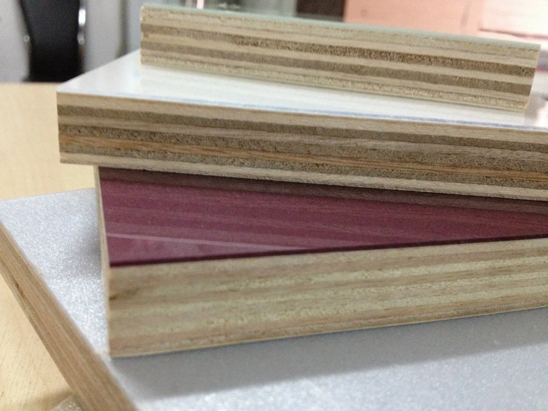 Tt818strong Viscidity Chloroprene Contact Adhesive Closet Laminate Three-Ply Board Fireproof Board