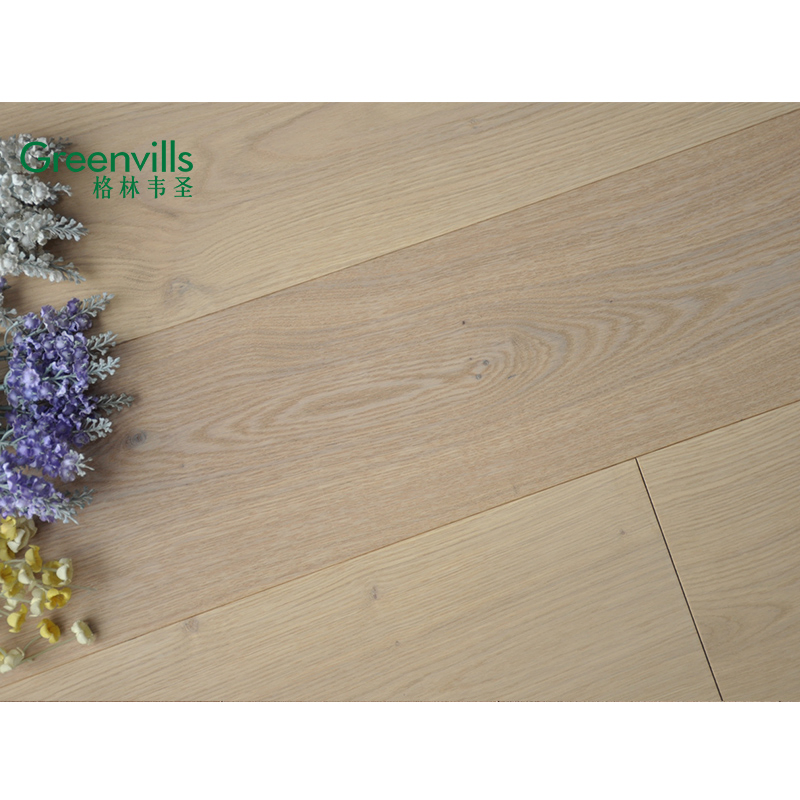 Инженерная дубовая доска разных цветов