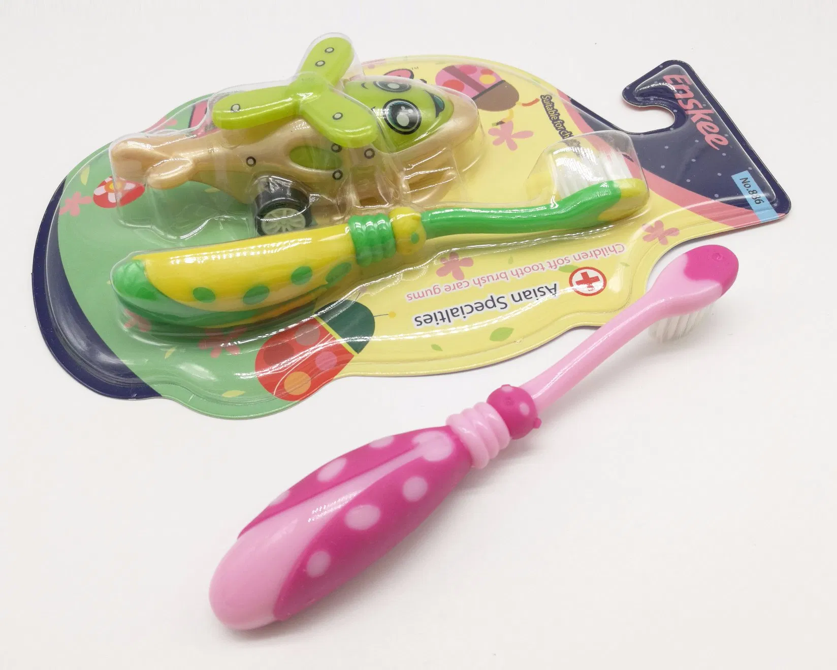 Cute Design Handle 0.1275mm Bristles Kid/Child/Children Toothbrush with Slender & Soft Bristles