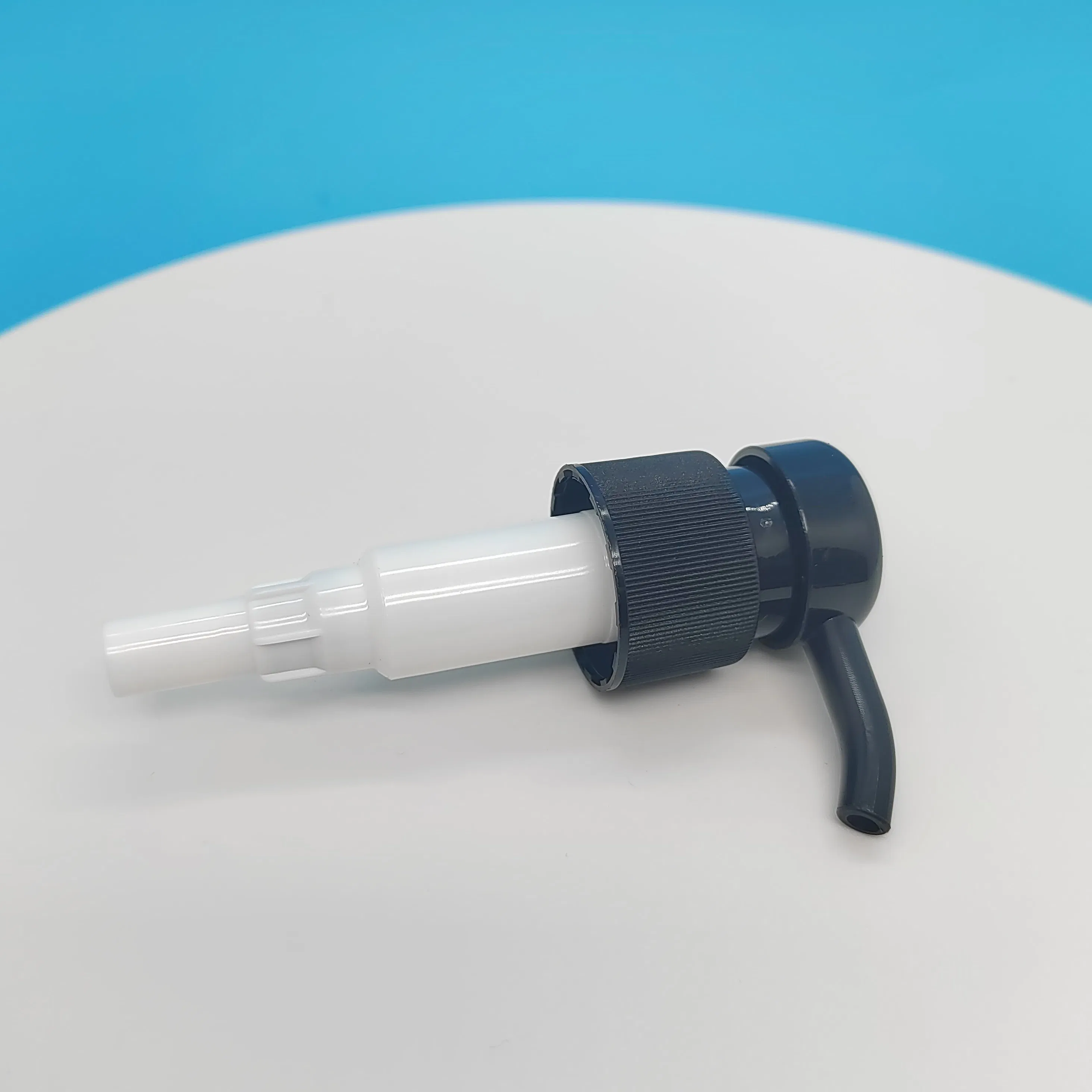 28/410 4cc Dish Detergent Shampoo Body Lotion Plastic Hand Press Pump