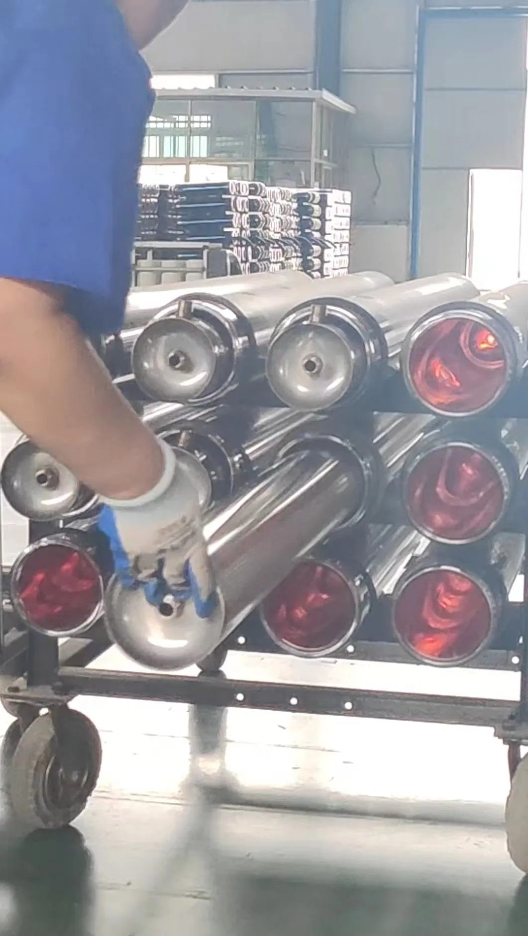 Advanced Solar Heater with High-Efficiency Vacuum Tube Technology