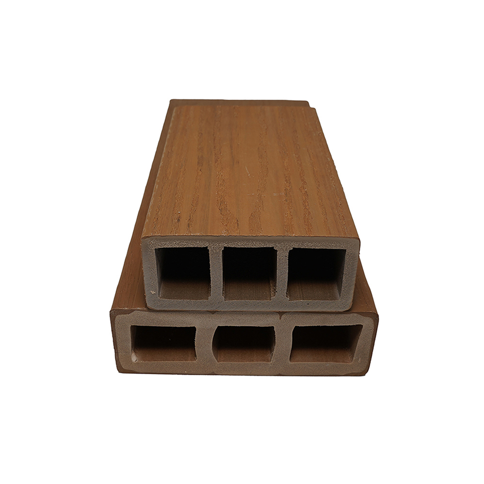 Plastic Landscape Edging for Decorative Garden Ornaments and Lawn Borders