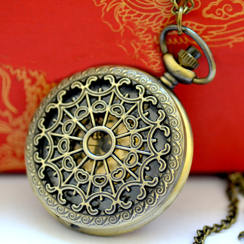 Big Size Quartz Bronze Fine Chain Vintage Exquisite Carving Pattern Hollow Spiderweb Pocket Watch