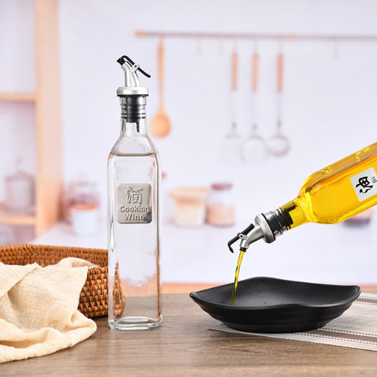 China Factory Wholesale High Quality Cheaper Price 150ml/250ml/300ml Glass Vinegar/Olive Oil Bottle for Oiler Cruet