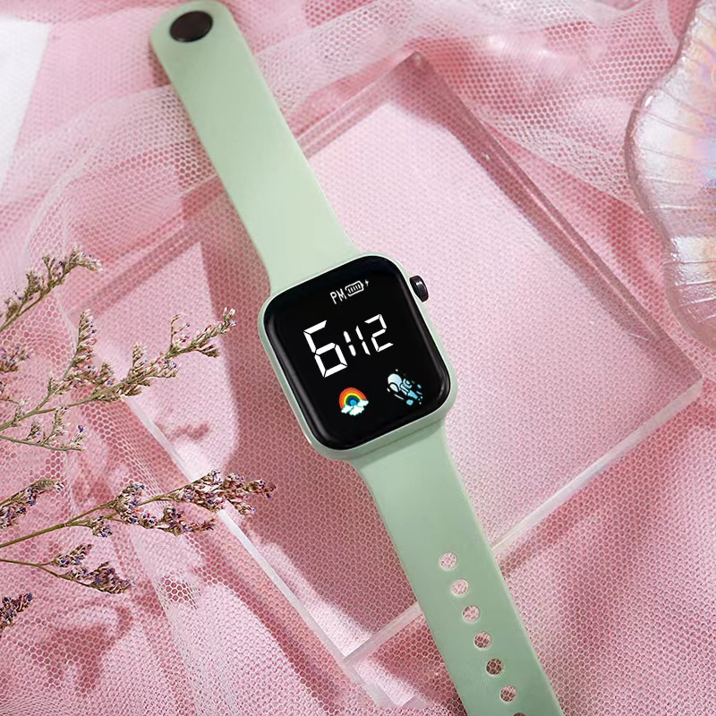 Fashionable LED Electronic Watches for Both Male and Female Junior and Senior High School Students