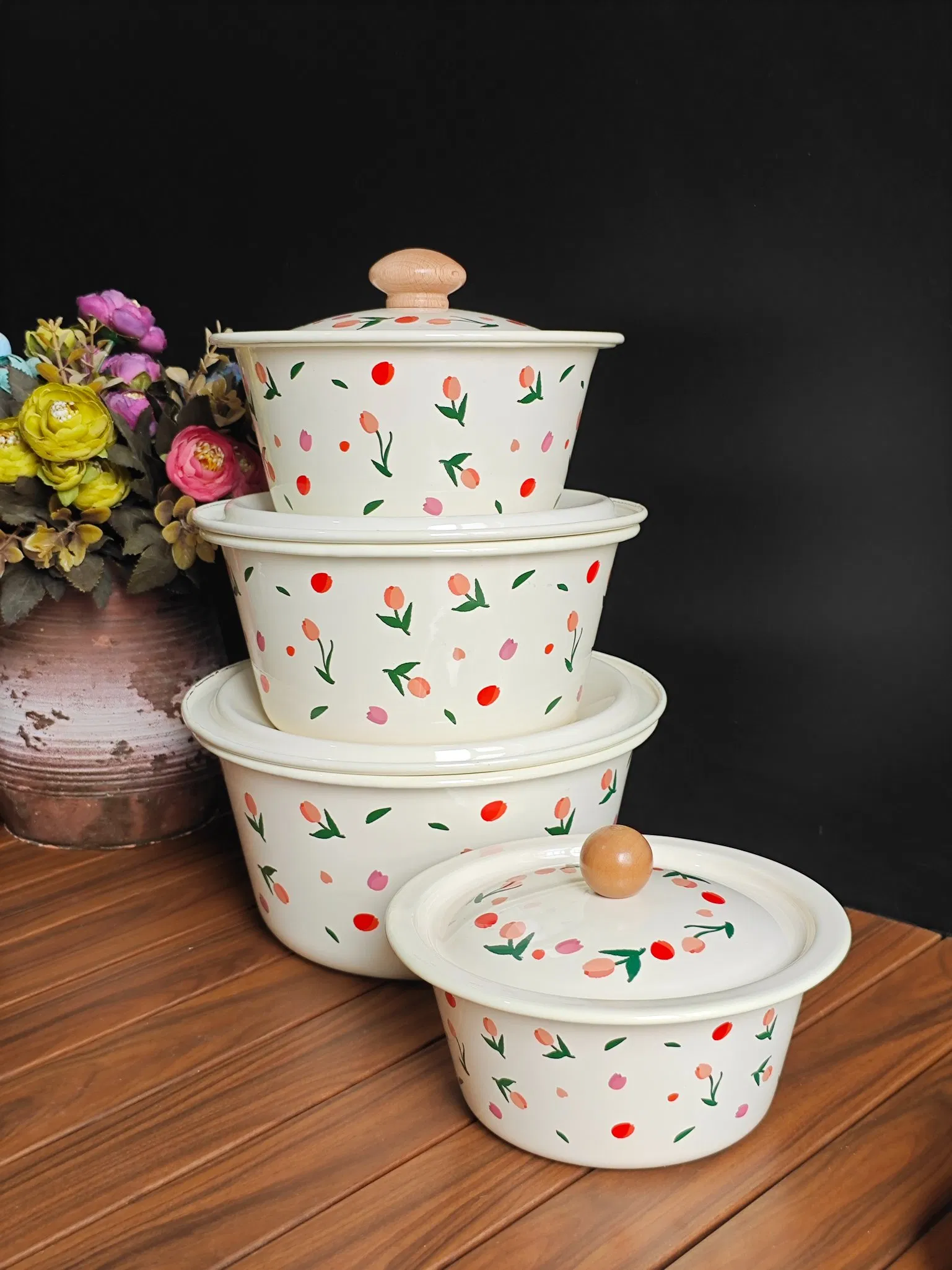 Thickend Enamel Bowl with Cover Customer