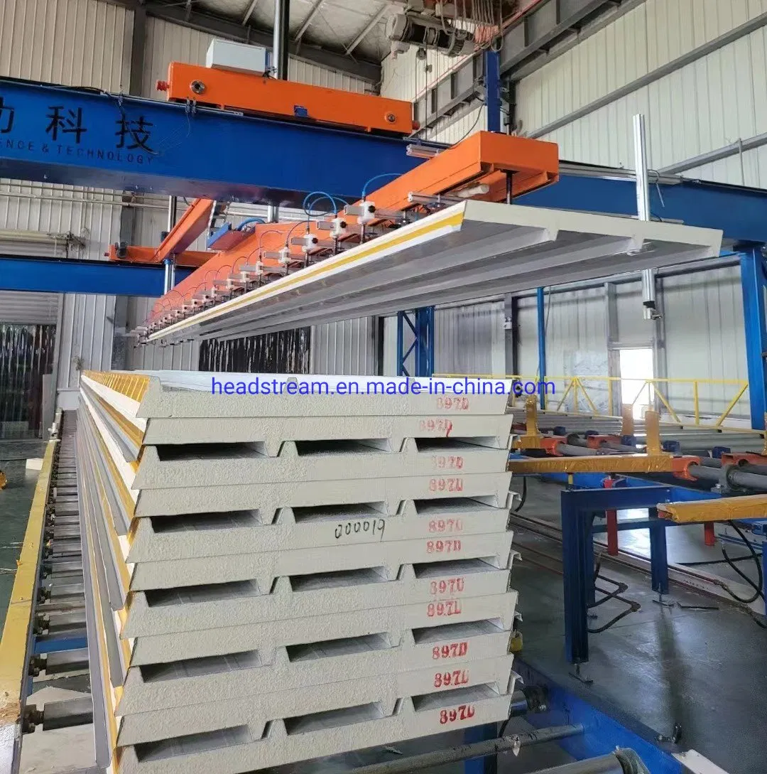 Large-Span, Polyurethane /PIR Roof Panels and Wall Panels for Warehouses and Workshops