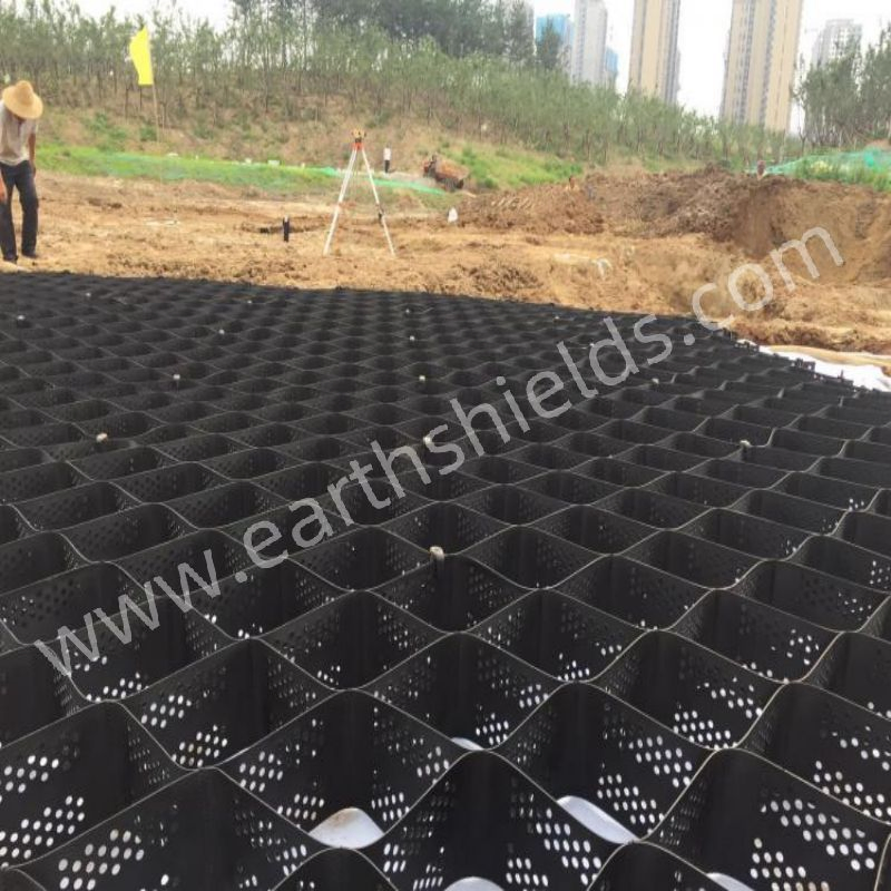 Hole-Puched Geocells for River Embarkment