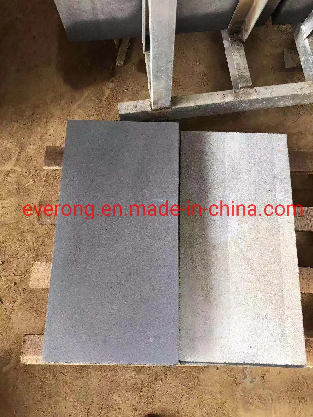 Cheap Hainan Black/Grey Basalt/China Basalt/Basalt Tile Bluestone Paving Stone Basalt for Flooring &Swimming Pool Tile