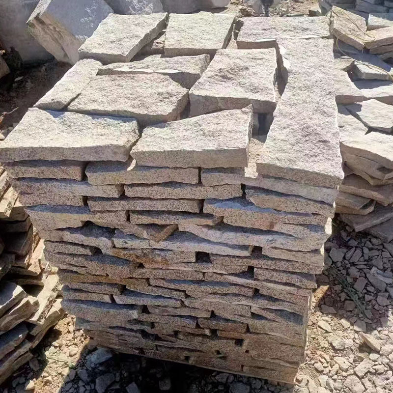 Economical Irregular G682 Misty Yellow/Sunset Gold/Rusty Beige Granite Flagstone for Outside Garden Decoration