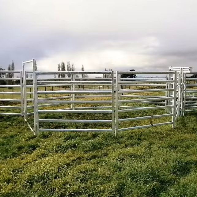 Durable Heavy Duty Livestock Fence Panel for Cattle Farms