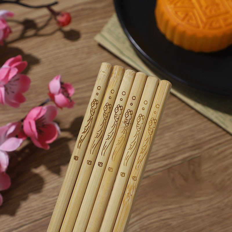 Stylish Gourd Shaped Bamboo Chopsticks for Unique Table Settings