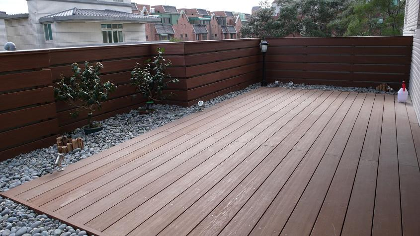 Ocox WPC Plastic Wood Waterproof Composite Decking Outdoor Flooring for Park Landscaping