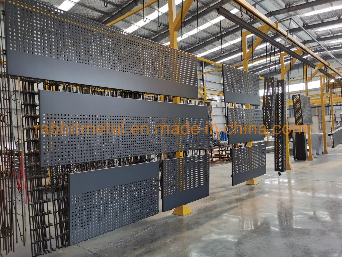 Professional Perforated Aluminum/Stainless Steel Sheet/CNC Sheet Metal/Screen Wall/Metal Mesh/Decorative Facade