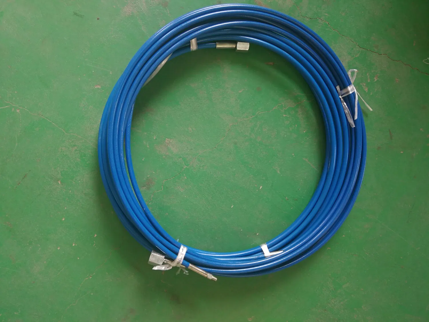 Прозрачный армированный шланг для воды и газа LPG