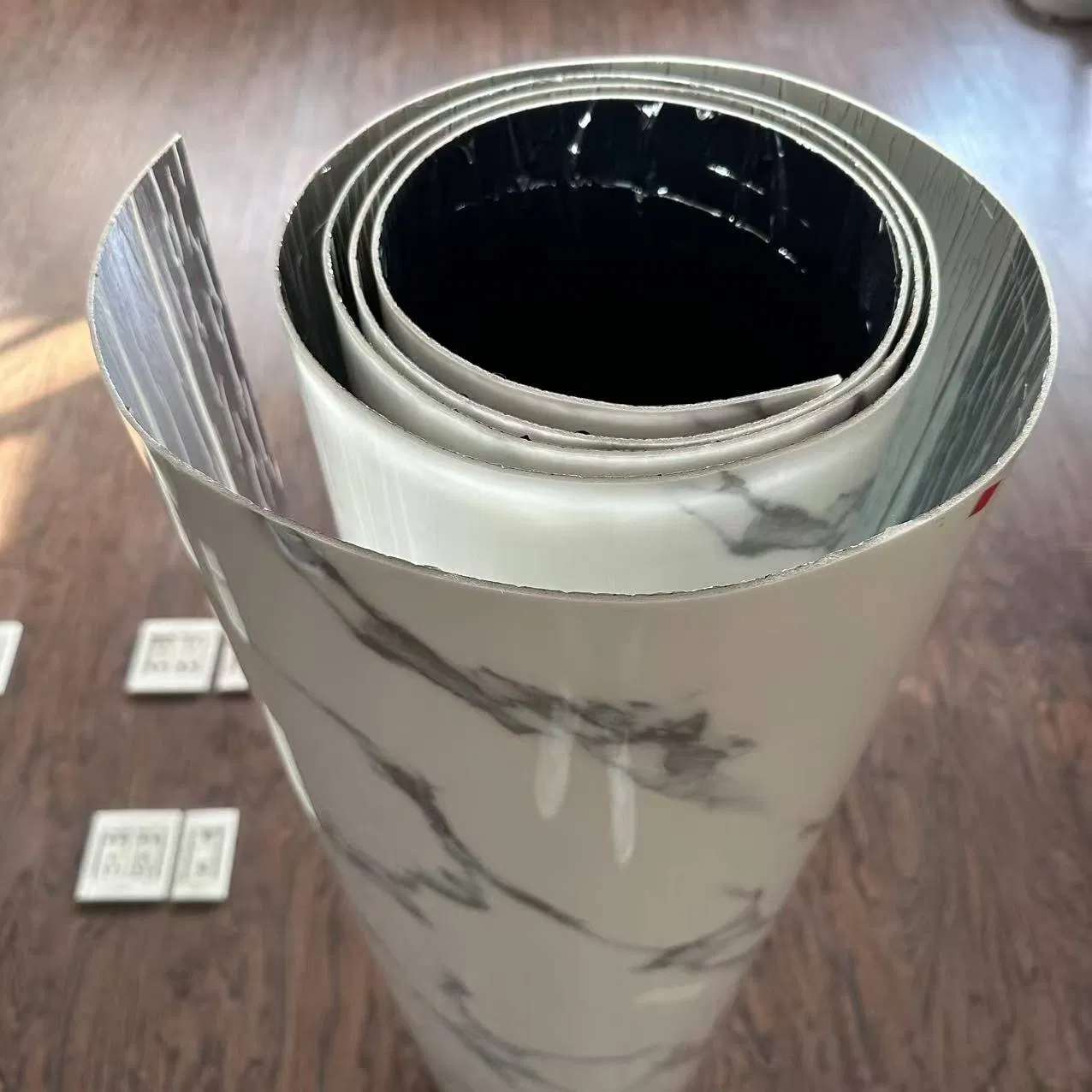 Водостойкие самоклеящиеся обои под мрамор 1.22x2.8 м