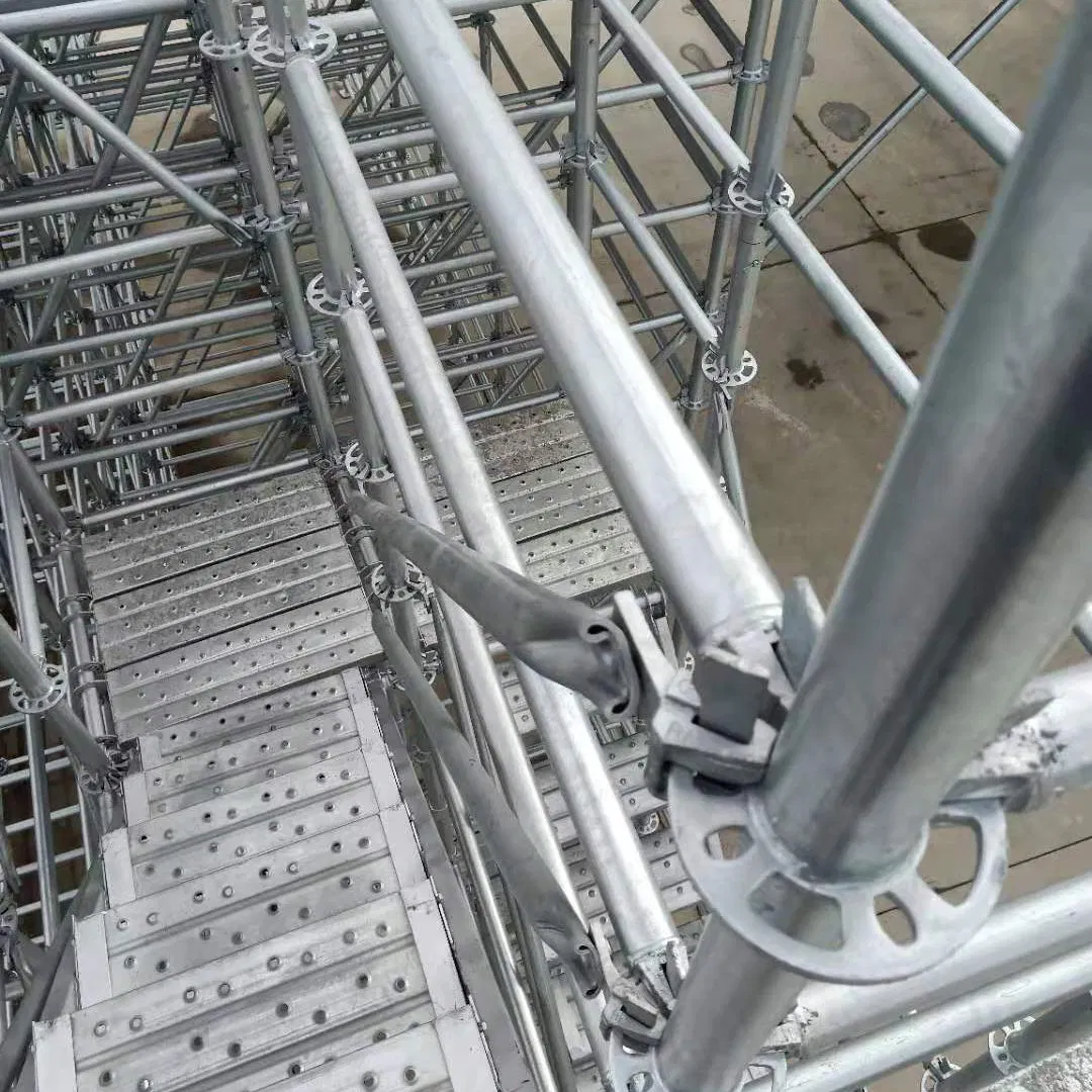 Ring Lock Scaffolding/Scaffold Staircase/ Ladder for Various Kinds Construction Pre-Galvanized