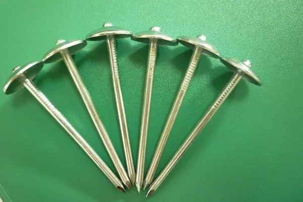 Corrosion-Resistant Flat Head Roofing Nails