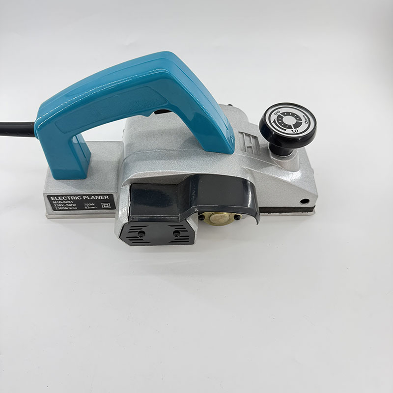 Электрорубанок Tolhit 660W, 82x2 мм