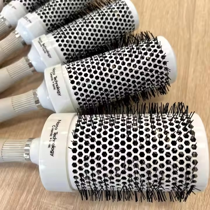 Профессиональная керамическая ионная круглая щетка для укладки