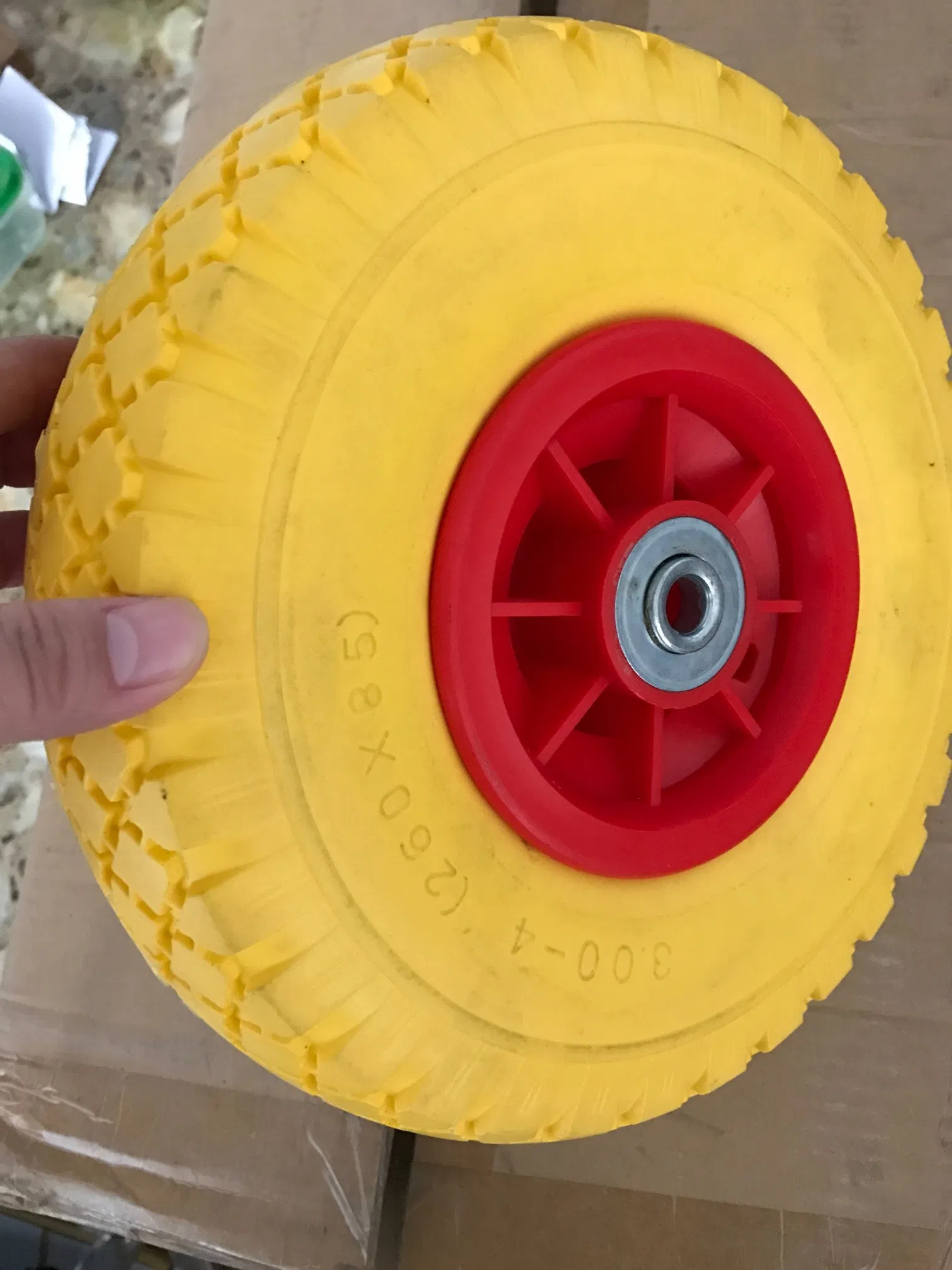 Колесо PU 300-4 с пластиковым ободом для тележек