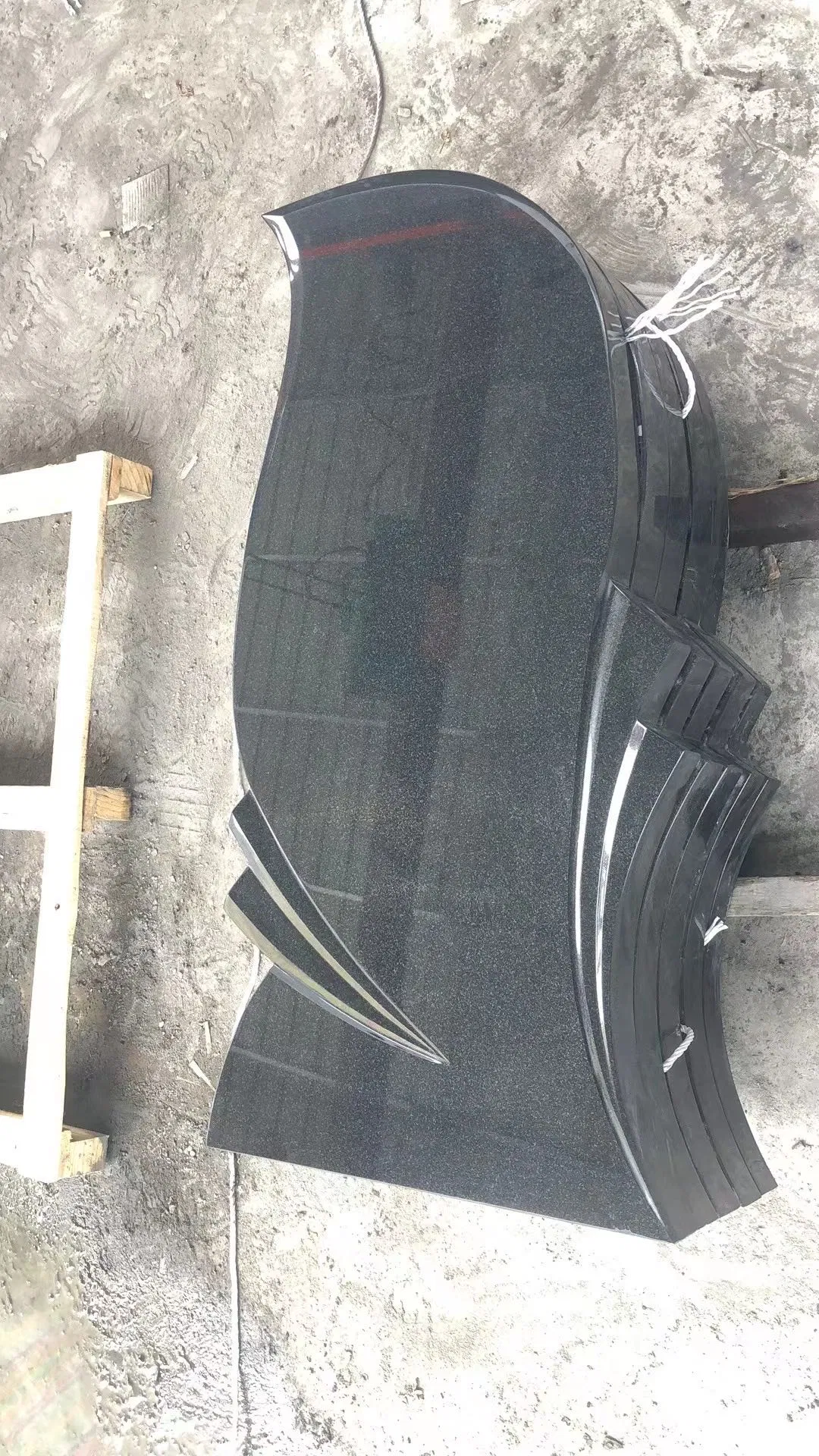 Гранитная плитка Black Natural Stone