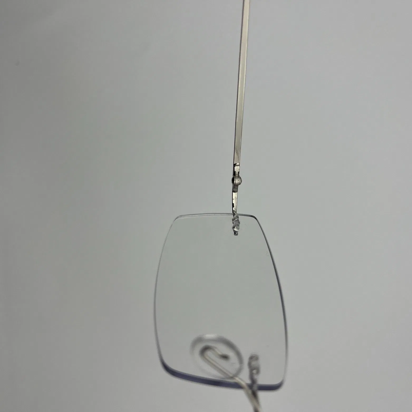 Frameless Ultra-Light Reading Glasses with Steel Plate Feet