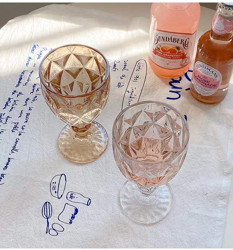 Wholesale Burgundy Crystal Wine Glass with Red Rod and Black Luxury Goblet Crystal Red Wine Glass