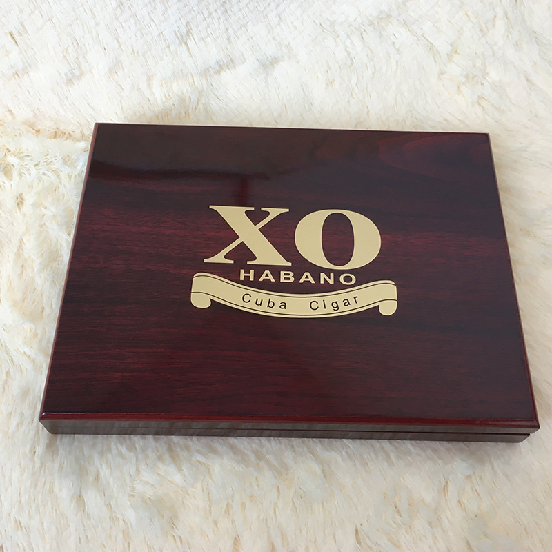 Vintage Wooden Cigarette Box with Laser Engraving Custom Logo