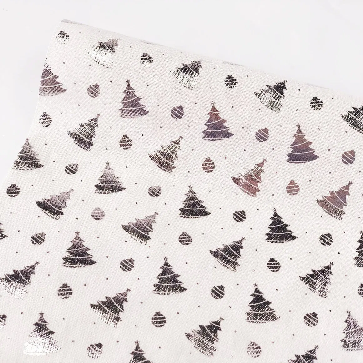 Polyester and Cotton Fabrics Metallic Shinning Printed Christmas Tree Home Party Decoration Linen Textile Rolls for Table Cloth Table Runner