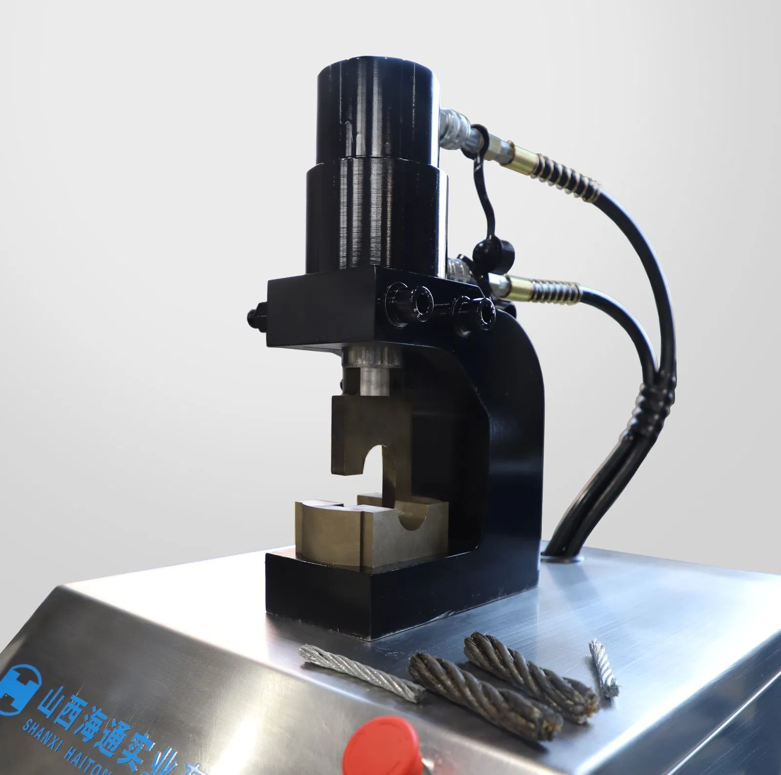 Heavy-Duty Benchtop Wire Rope Cutter for up to 26mm Cables